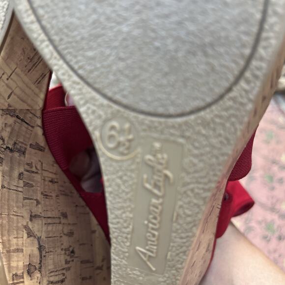 American Eagle Heels Womens Sz 6.5 Cork Wedge Platform Sandals Red Suede Elastic - Picture 8 of 8